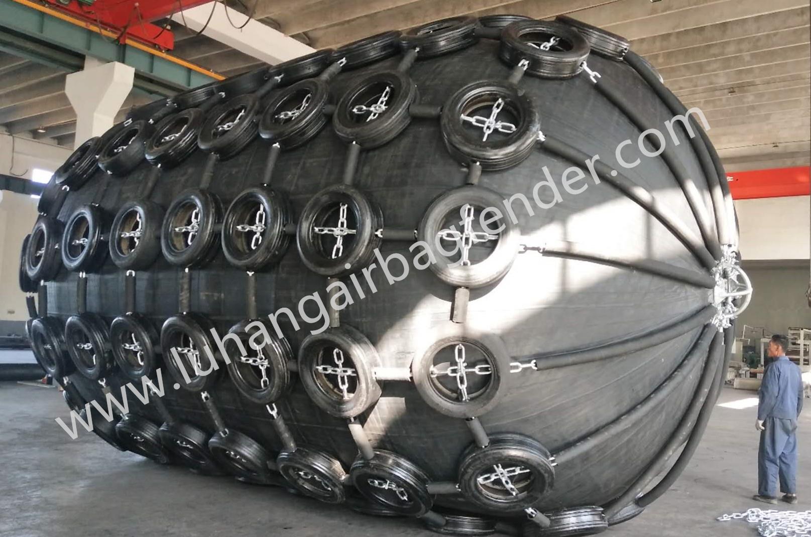 Jumbo Pneumatic Fender 4.8m x 8m 2_ 副本
